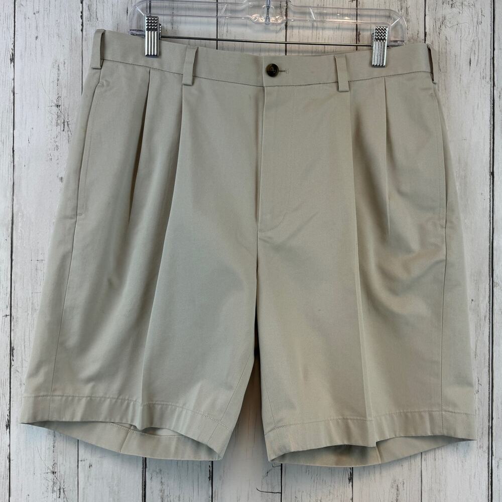 Brooks Brothers Cotton Lightweight Advantage Clark Pleated Chino Shorts Size 34